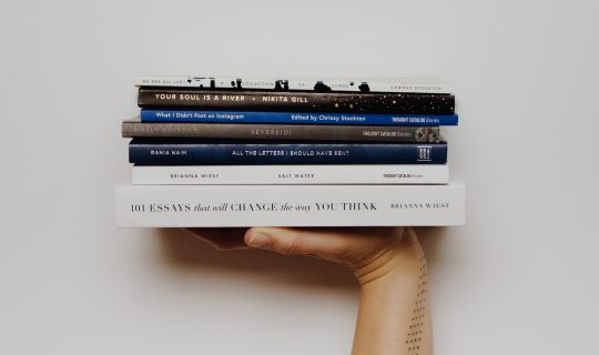 Literaturkreis Sachbuch © Unsplash Literaturkreis Sachbuch_Unsplash.jpg