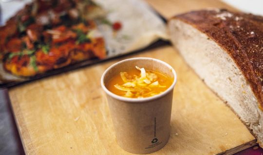 mangold_marenda_takeaway-stand_web_03 Marenda Brotkultur mangold_marenda_takeaway-stand_web_03 Marenda Brotkultur