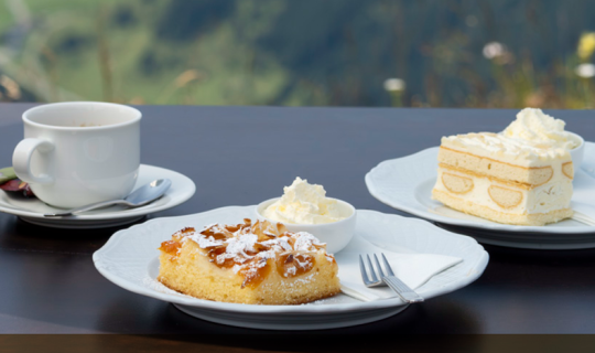 Kaffee & Kuchen Kaffee & Kuchen