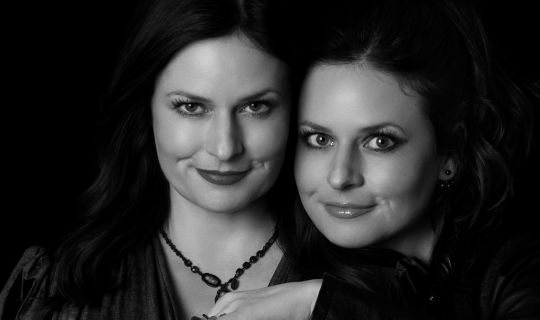 pressefoto_angelaascher-sw.jpg pressefoto_angelaascher-sw.jpg