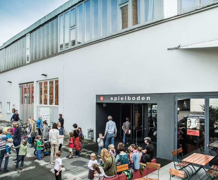 Spielboden Spielboden