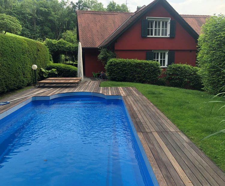B&B Waltner, Dornbirn, AuÃenansicht mit Pool B&B Waltner, Dornbirn, AuÃenansicht mit Pool