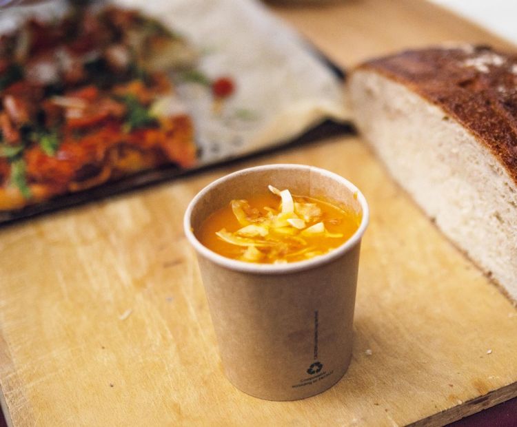 mangold_marenda_takeaway-stand_web_03 Marenda Brotkultur mangold_marenda_takeaway-stand_web_03 Marenda Brotkultur