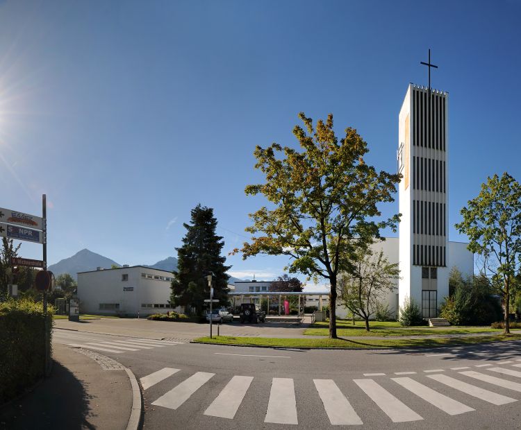 Barbara Neyer - Fred Böhringer Katholische Pfarrkirche Heiliger Christoph mit angebautem Pfarrheim 1