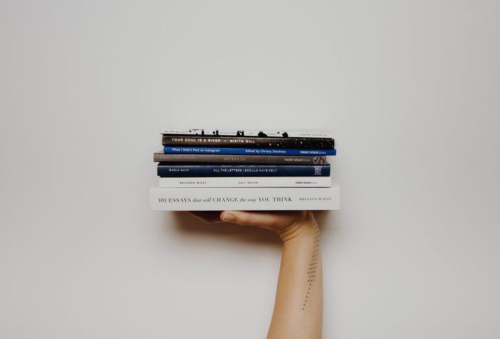 Sachbuch-Literaturlkreis, c)pexels.jpg Sachbuch-Literaturlkreis, c)pexels.jpg