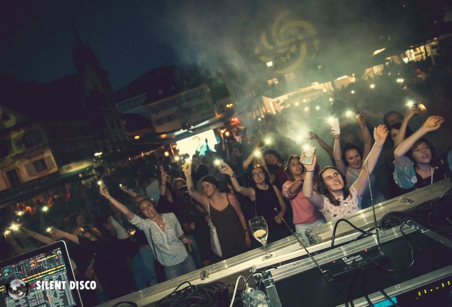 Silent Disco (c) Manuel Rusch - Dornbirn Tourismus _ Stadtmarketing GmbH.jpg Silent Disco (c) Manuel Rusch - Dornbirn Tourismus _ Stadtmarketing GmbH.jpg