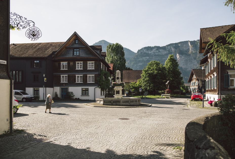 Dornbirn Hatlerdorf Brunnen (c) Angela Lamprecht - Vorarlberg Tourismus (1).jpg