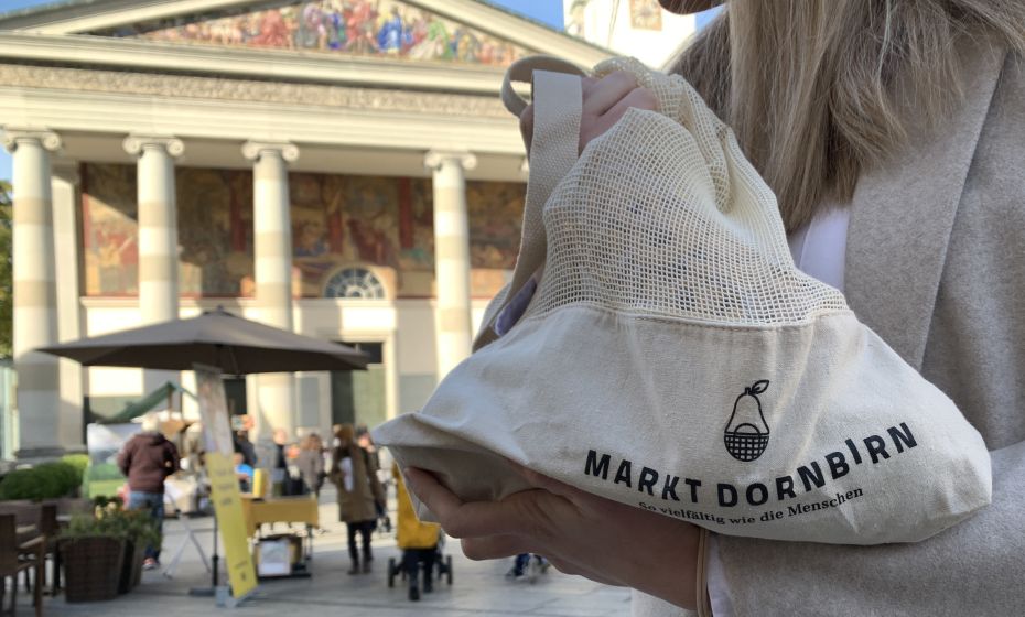 Wochenmarkt_Markttasche_DornbirnTourismus&StadtmarketingGmbH_NadineKohler (6)