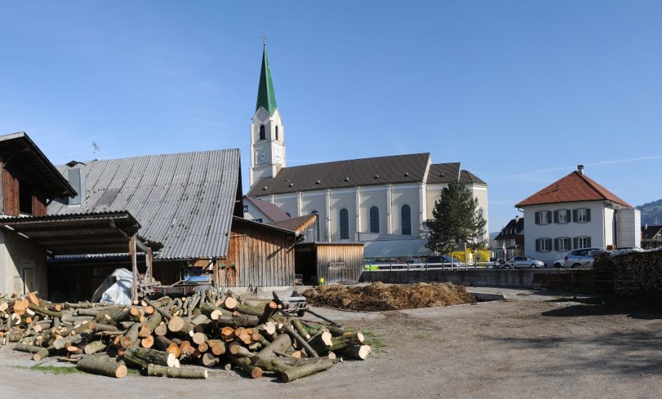 Katholische Pfarrkirche zum Heiligen Leopold 2
