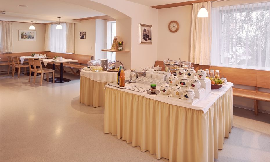 Pension zum LÃ¶wen Dornbirn, FrÃ¼hstÃ¼cksraum2